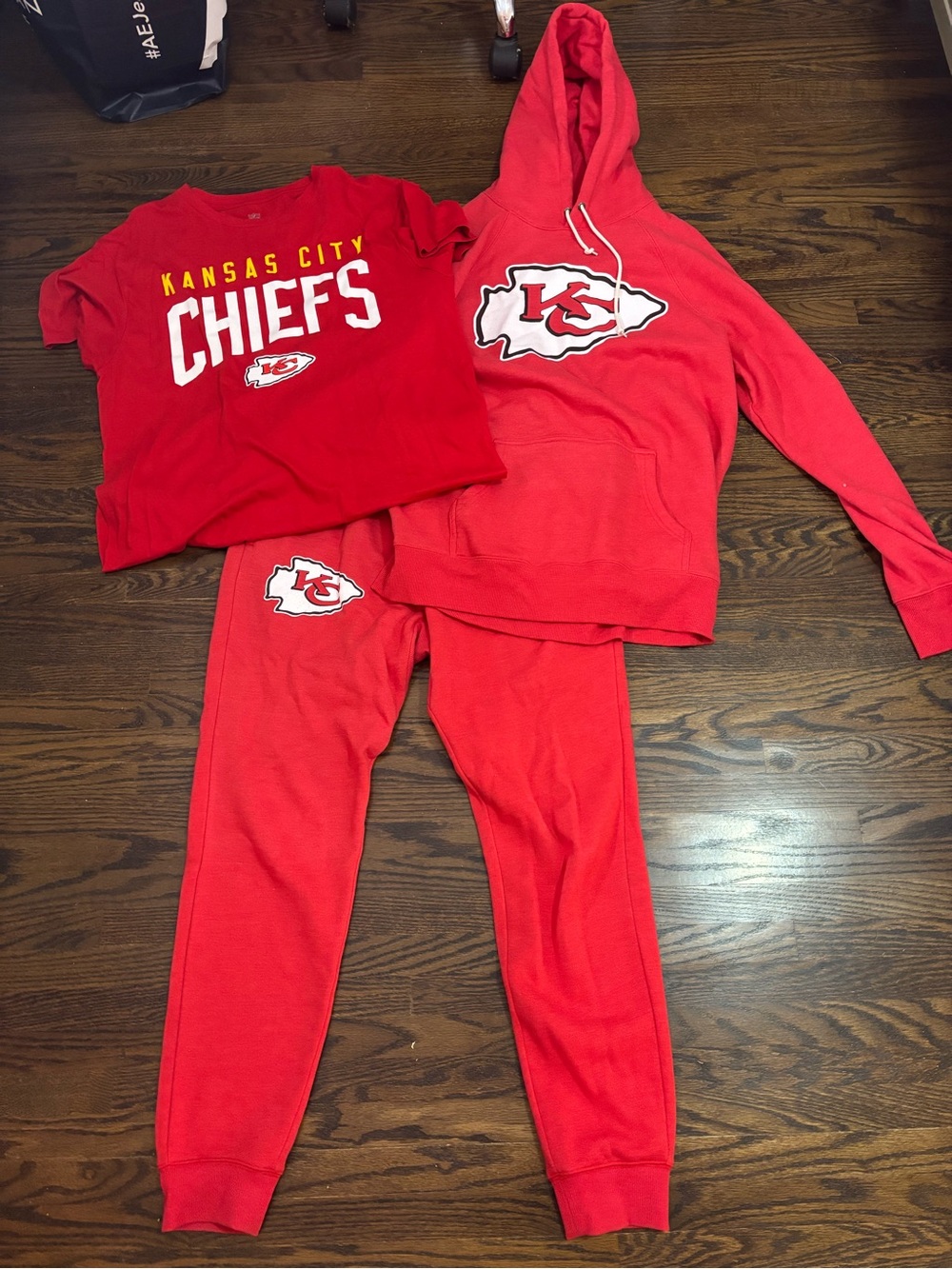 NFL Kansas City Chiefs Matching Set Hoodie, Tee & Joggers. Taylor Swift bundle